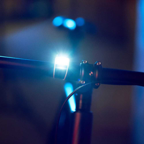 Передний велосипедный фонарь Bookman Block Light черный