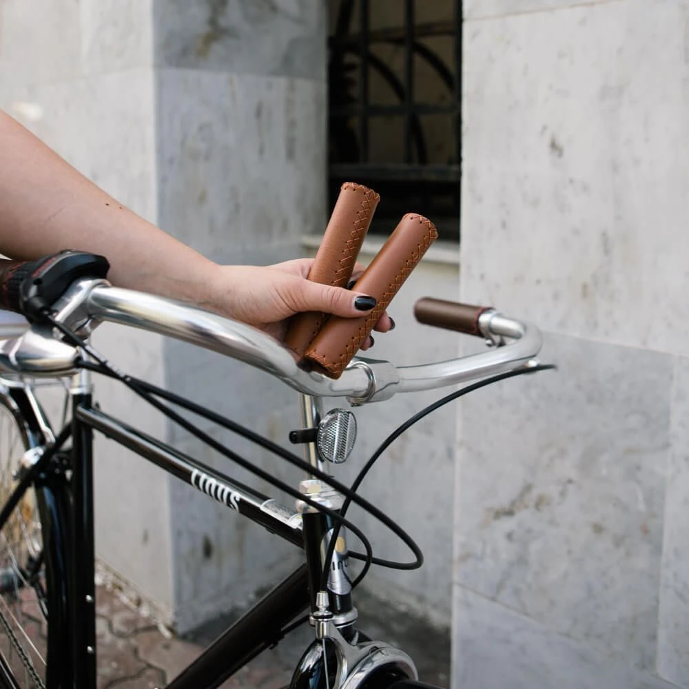 Велосипедные грипсы 13 см VELO коричневые прошитые - фото 6