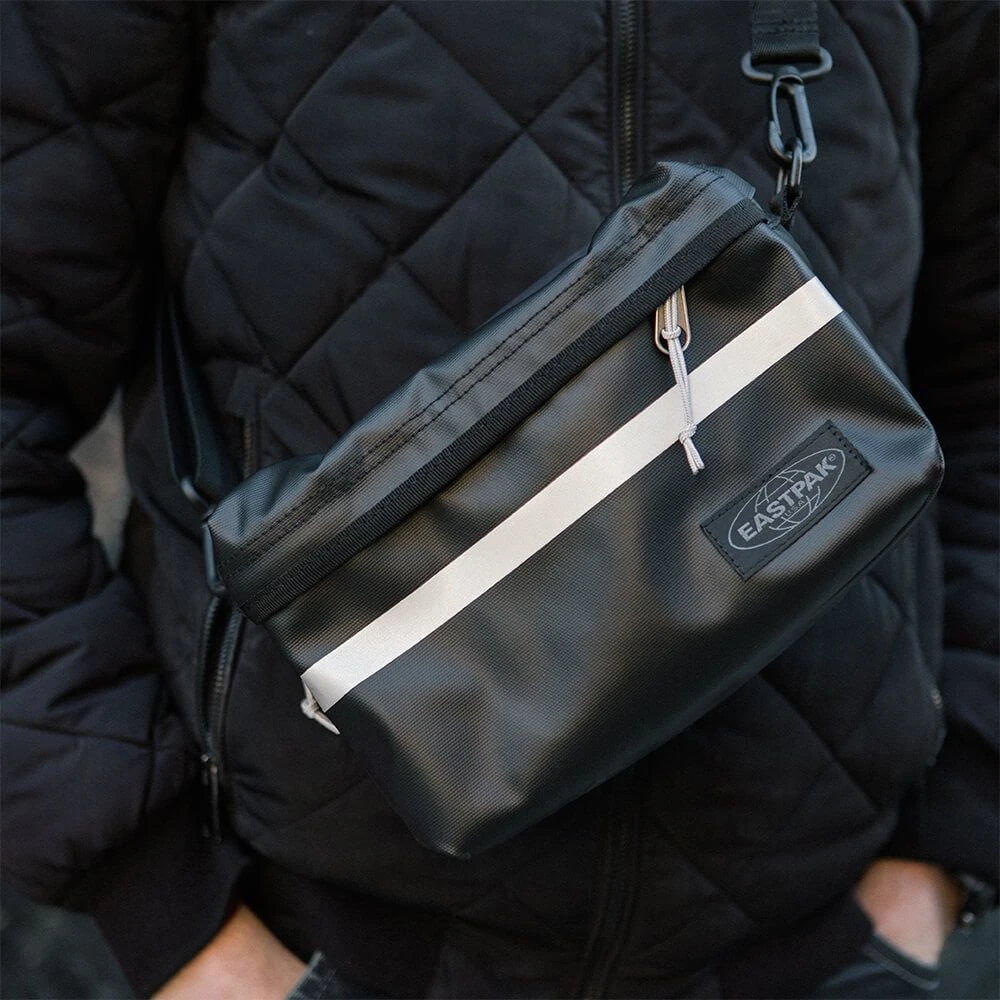 Велосумка на раму EASTPAK Aman Bike Tarp Black - фото 7