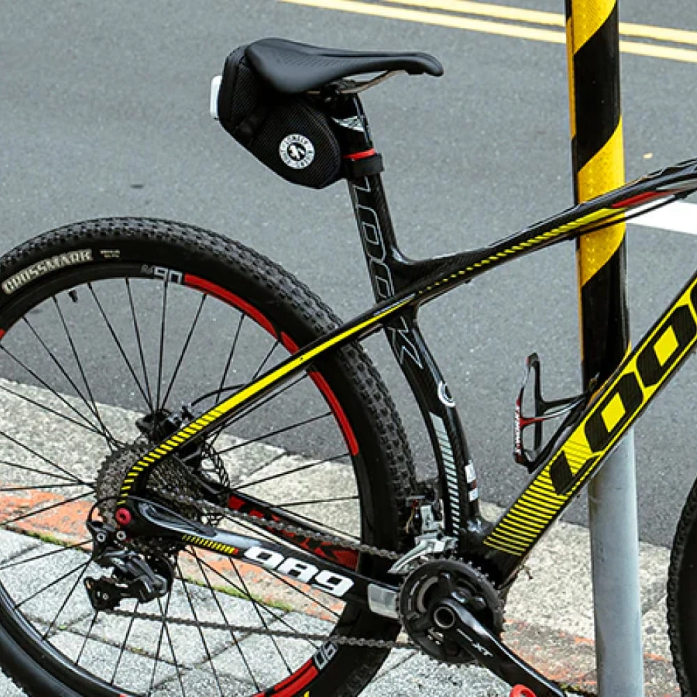 Велосипедная сумка под седло ULAC Radtail Max (1.3L) черная - фото 5