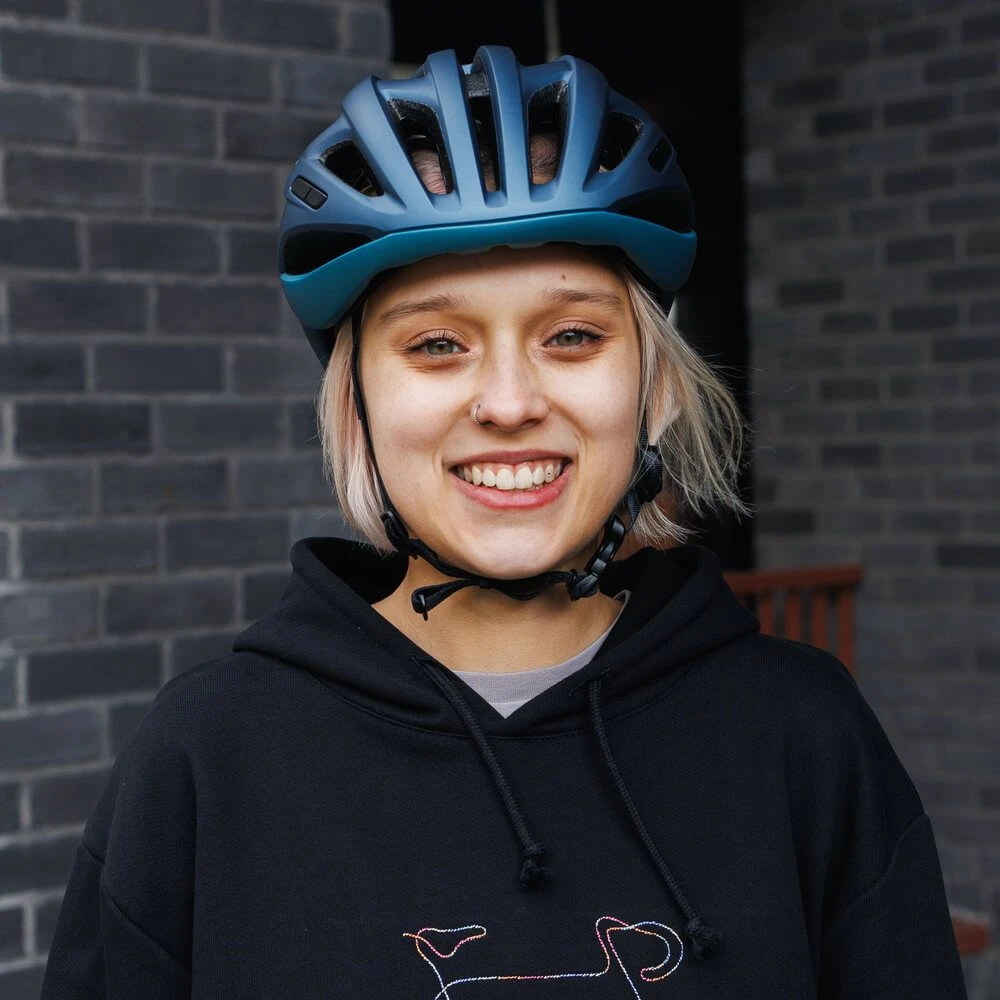 Велошлем MET Estro MIPS Navy/Teal S - фото 1