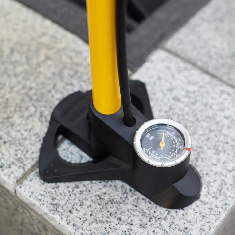 Напольный велосипедный насос Giyo GF-38P желтый - фото 2