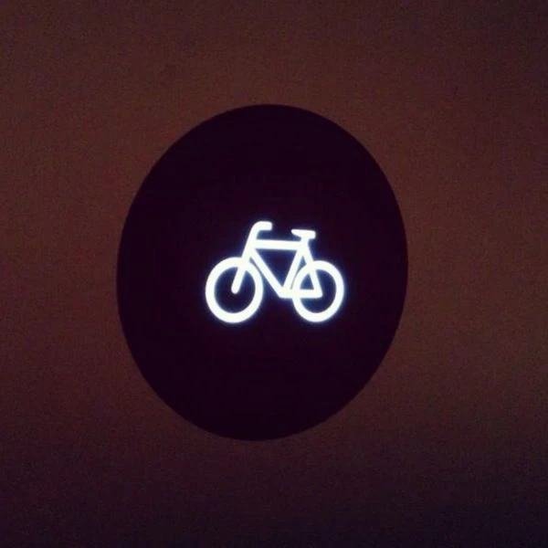 Наклейка для Macbook с велосипедом - фото 5