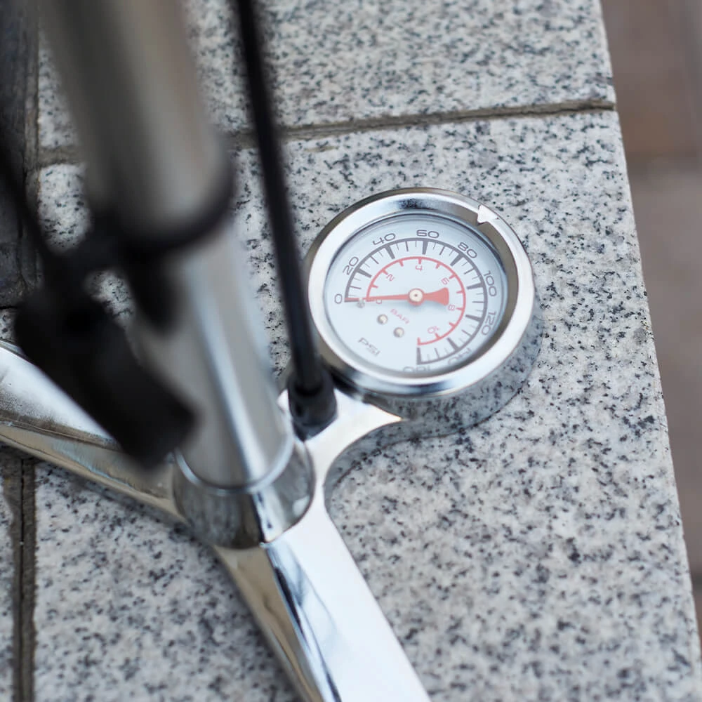 Напольный велосипедный насос M-Wave Air Flow хромированный - фото 2