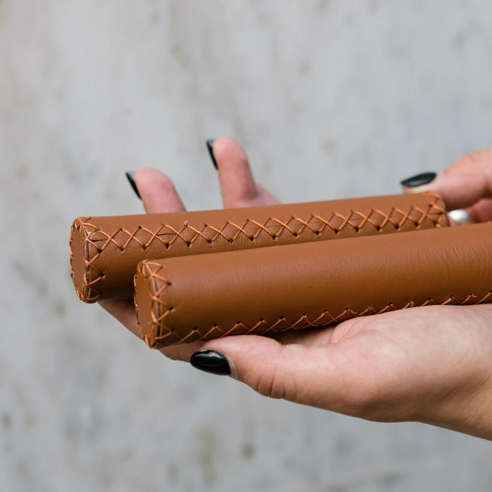 Велосипедные грипсы 13 см VELO коричневые прошитые - фото 4