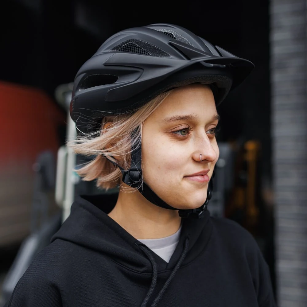 Велошлем MET Crossover MIPS Black OS - фото 3