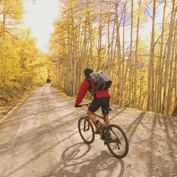 kak_ezdit_na_velospede_osenu