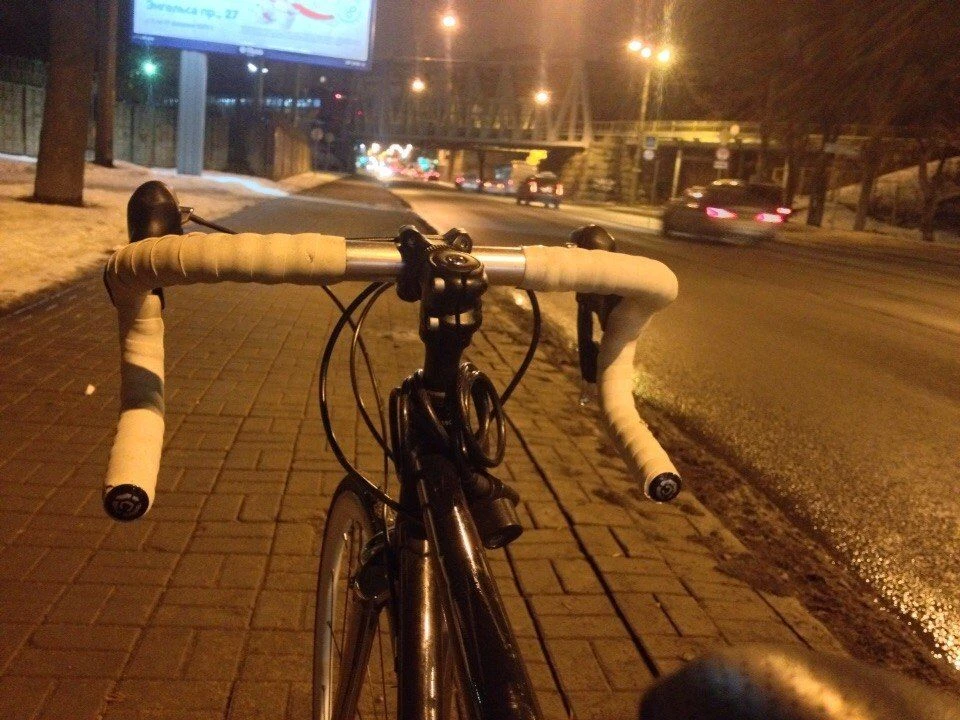 9870_1000.jpg 9870_1000.jpg