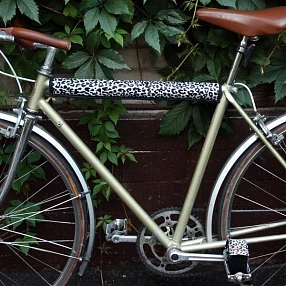 Накладка на раму Thriller (разные цвета)