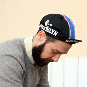 Пятипанельная велосипедная кепка BROOKLYN черная