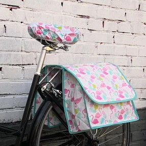 Непромокаемый чехол на седло Фламинго