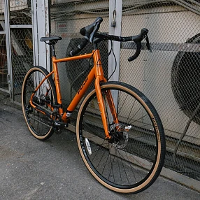 Велосипед Fuji 2024 GRAVEL JARI 2.3 A6-SL оранжевый (размер 55.5)