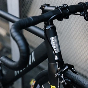 Велосипед Aventon Cordoba LTD 2020 Complete Bike - 55cm - Cool Smoke