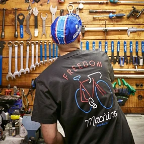 Футболка Dedicated Stockholm Freedom Machine Charcoal мужская