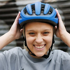 Велосипедный шлем Los Raketos FLASH Gradient Navy S-M