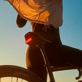 Фонарь задний Knog Blinder Link Saddle Mount
