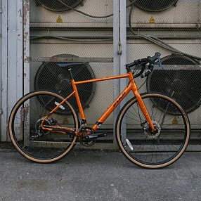 Велосипед Fuji 2024 GRAVEL JARI 2.3 A6-SL оранжевый (размер 55.5)