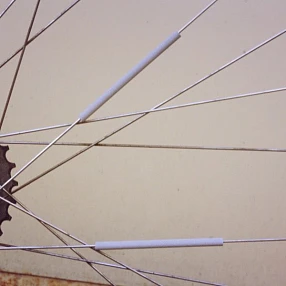 Светоотражающие трубочки на спицы (разные цвета)