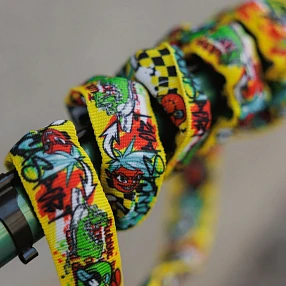 Замок-цепь для велосипеда 4х1200 мм с яркой оплеткой Vinca