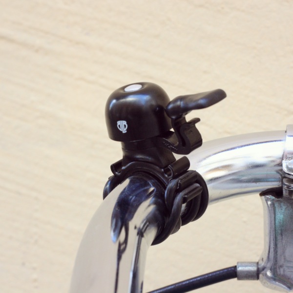 Звонок из черной латуни Brick Lane Bikes с быстросъемным креплением - фото 3
