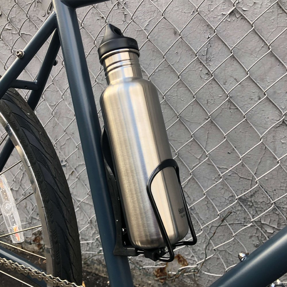 Бутылки, держатели фляг велосипеда