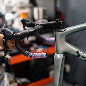 Обмотка руля Ciclovation Leather Touch Metallic Chameleon Violet Purple