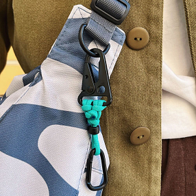 Два карабина ACK ITEMS (разные цвета)