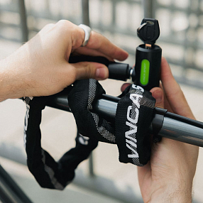 Замок-цепь для велосипеда  6х1000 мм черный и светоотражающий Vinca