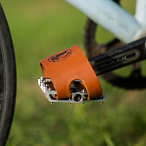 Стрепы Пеппа и Стрепа кожаные