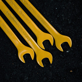 Ключ на 15 желтый